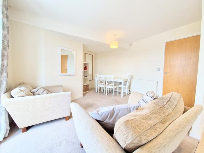 Image 3:2 bedroom Apartment or flat to rent