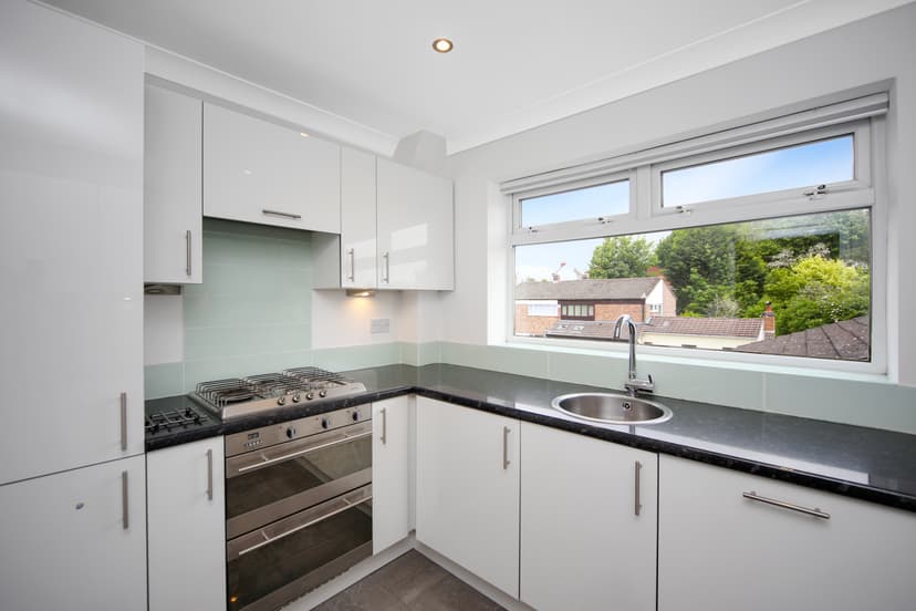 Image 1:2 bedroom Apartment or flat to rent