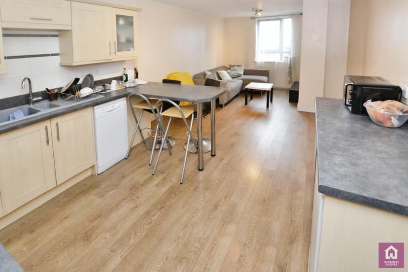 Image 2:2 bedroom Apartment or flat to rent