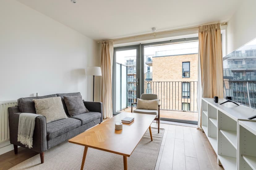Image 1:1 bedroom Apartment or flat to rent
