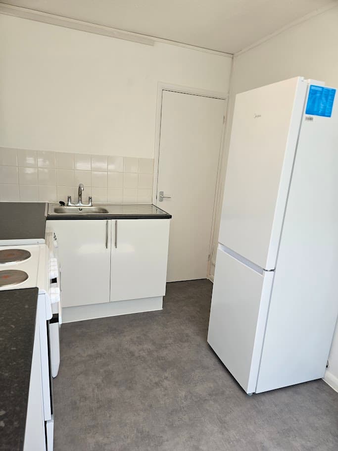 Image 2:2 bedroom Flat to rent