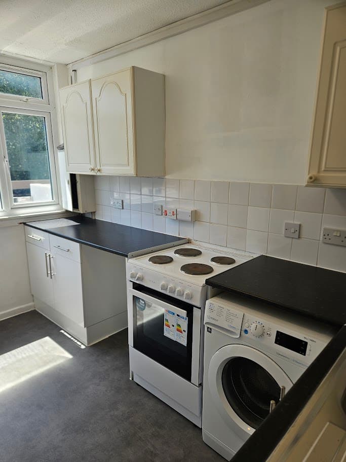 Image 1:2 bedroom Flat to rent