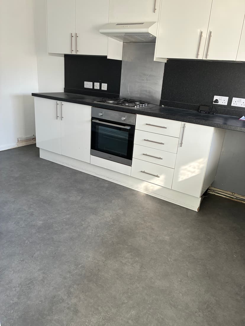 Image 3:3 bedroom End-of-terrace house to rent