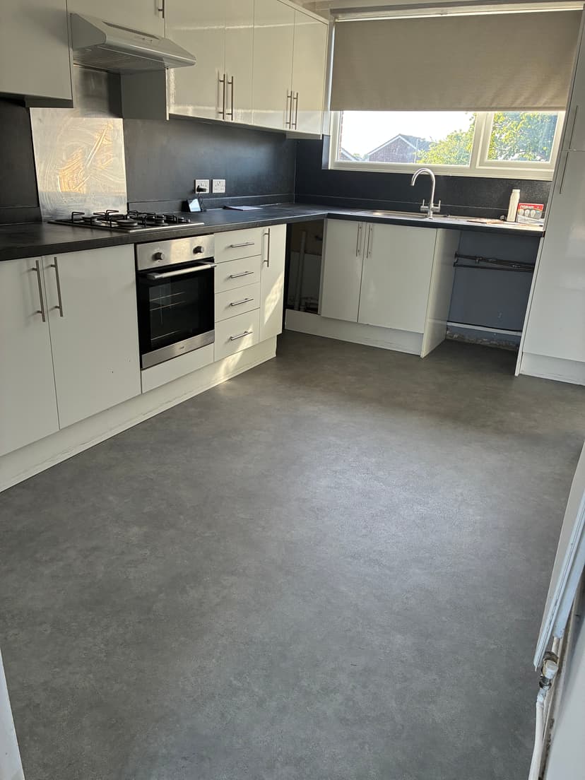 Image 2:3 bedroom End-of-terrace house to rent