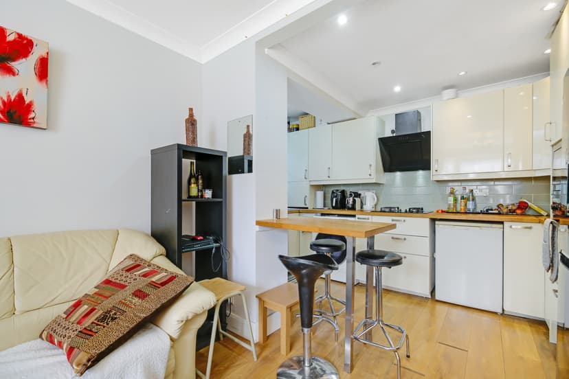 Image 2:3 bedroom Apartment or flat to rent