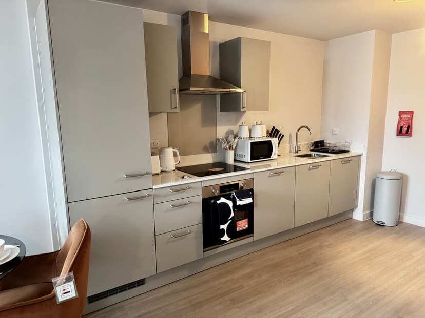 Image 1:1 bedroom Apartment or flat to rent