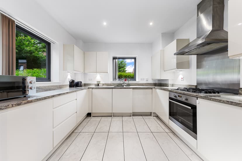 Image 3:2 bedroom Apartment or flat to rent