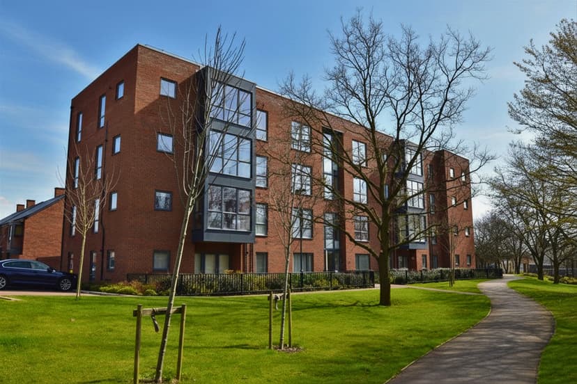 Image 1:2 bedroom Apartment or flat to rent
