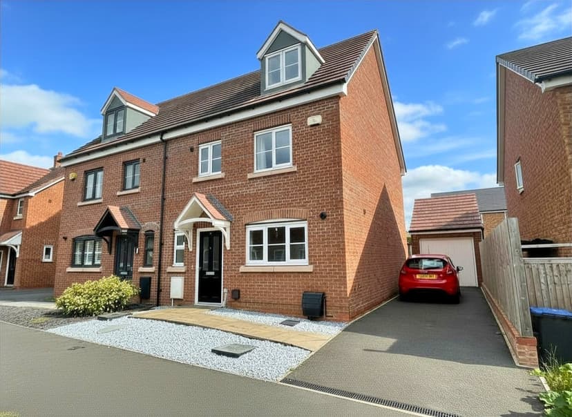 Image 1:4 bedroom Semi-detached house to rent