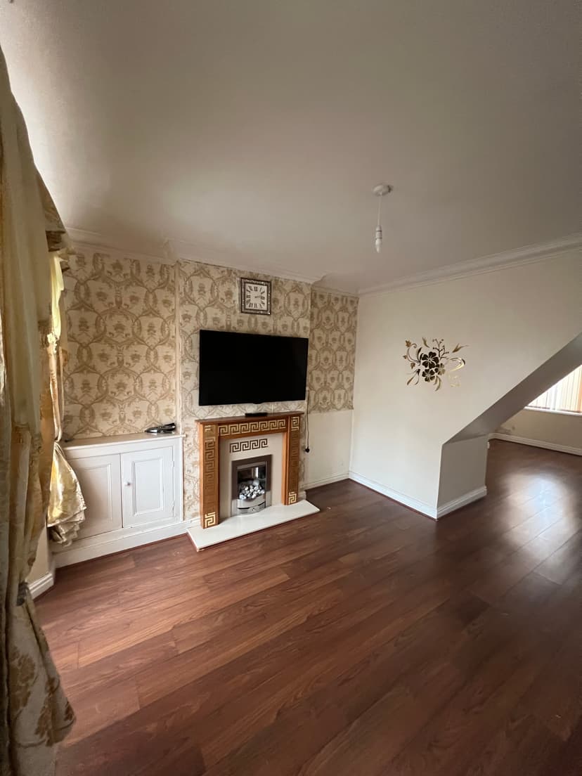 Image 2:2 bedroom Terraced house to rent