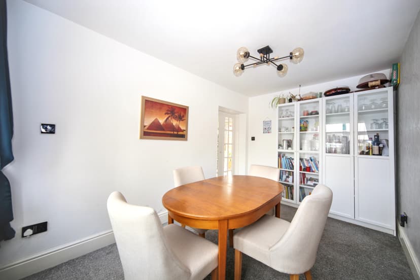 Image 3:3 bedroom Semi-detached house to rent