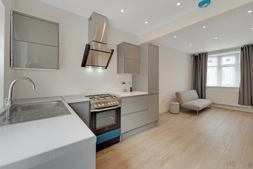 Image 1:2 bedroom Terraced house to rent