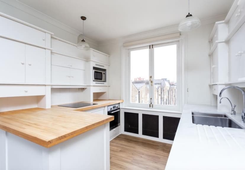 Image 2:2 bedroom Flat to rent