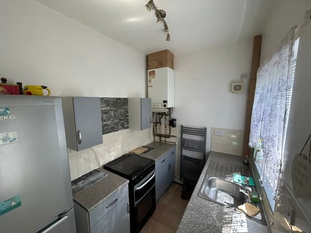 Image 2:2 bedroom Semi-detached house to rent