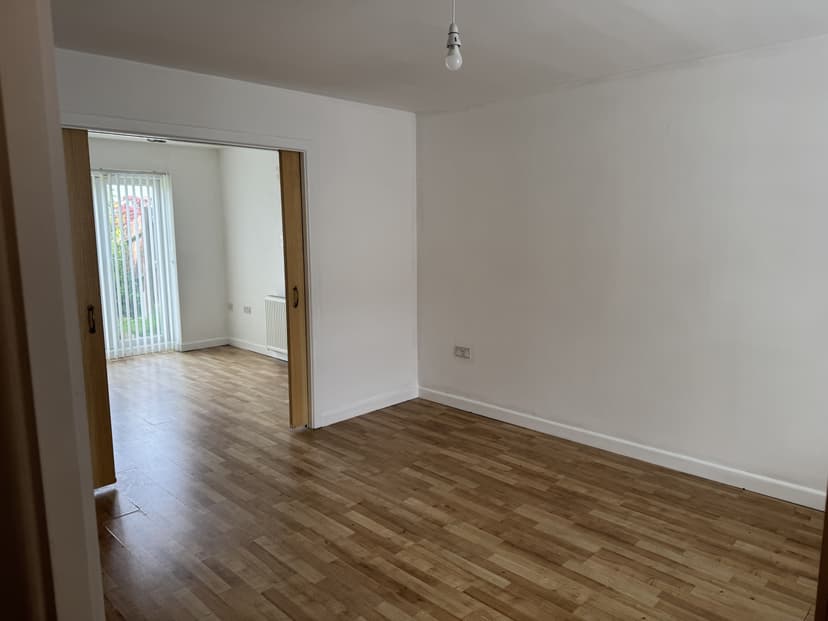 Image 1:3 bedroom Semi-detached house to rent