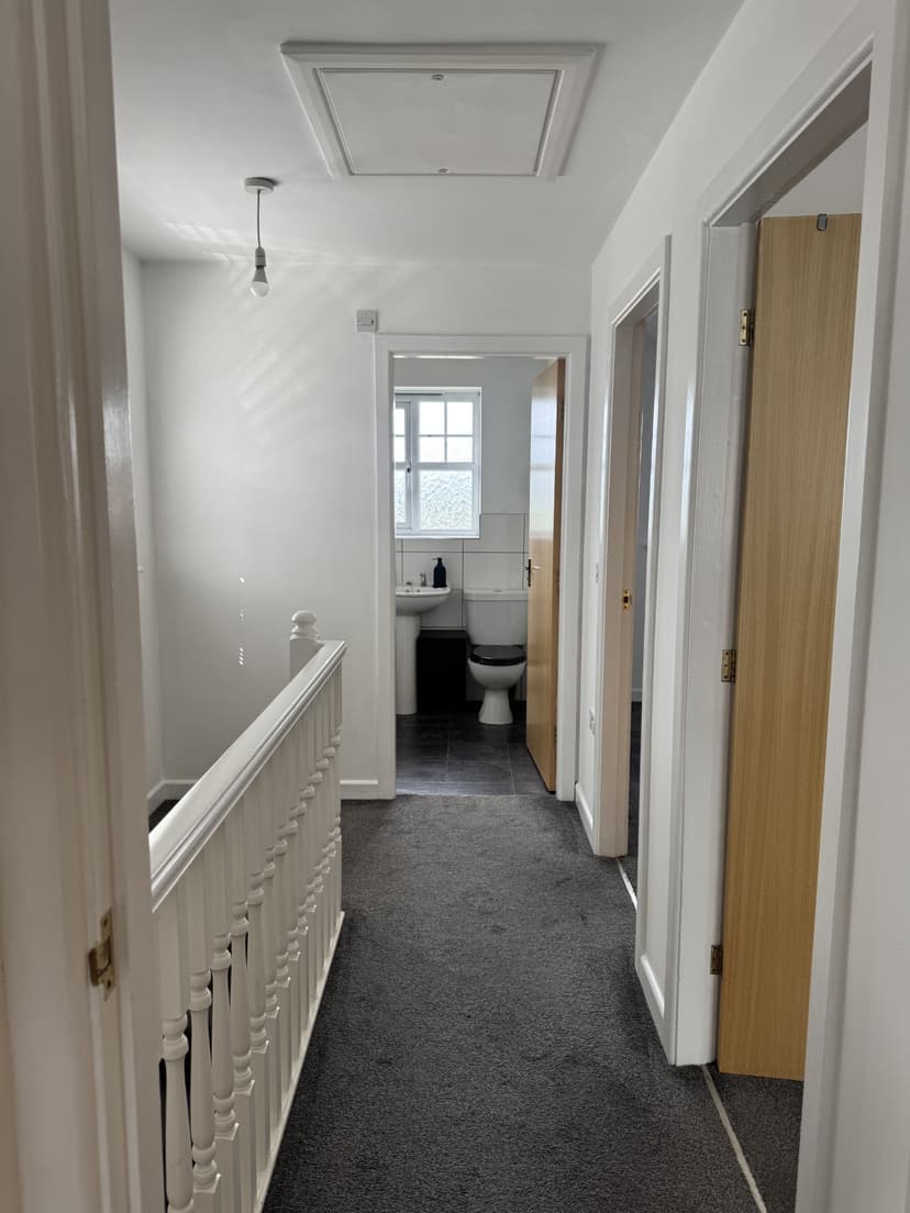 Image 3:3 bedroom Semi-detached house to rent