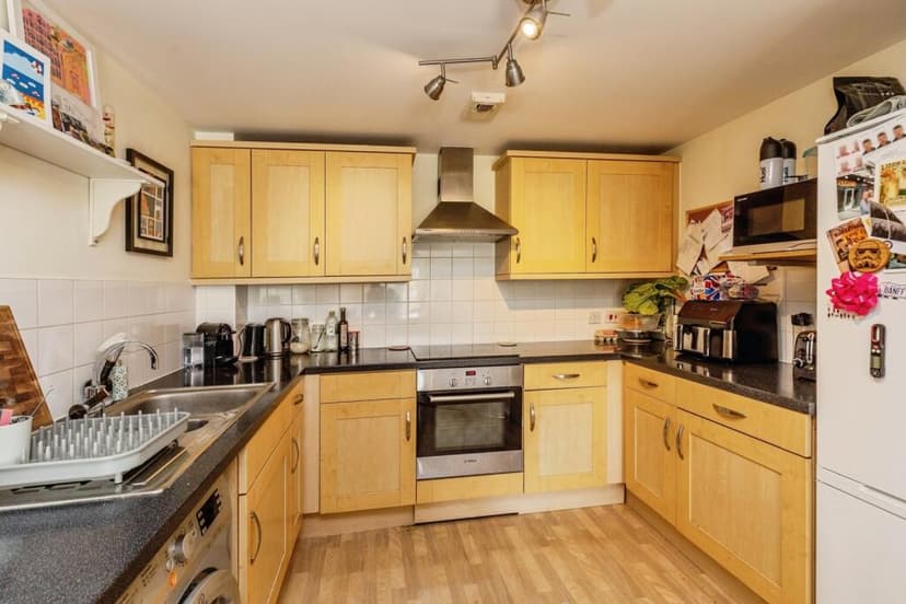 Image 3:2 bedroom Apartment or flat to rent