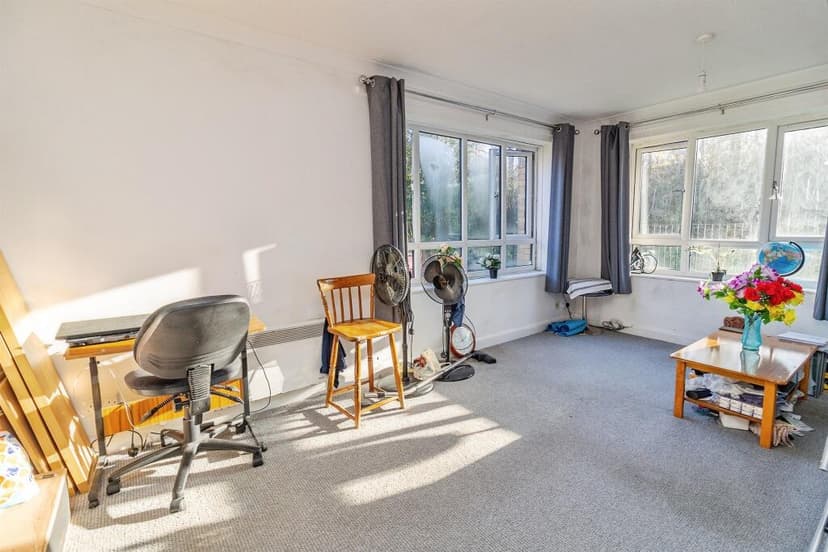 Image 3:2 bedroom Apartment or flat to rent