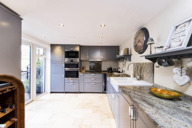 Image 2:3 bedroom Detached bungalow to rent