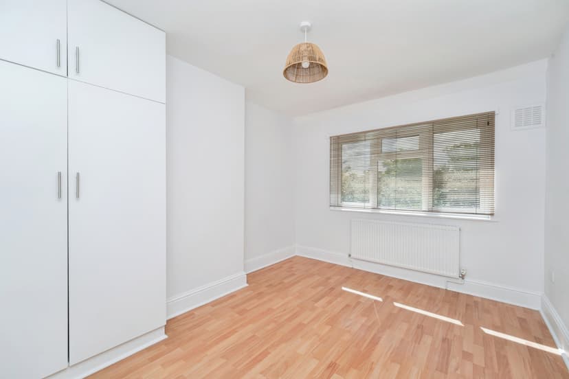 Image 2:5 bedroom Semi-detached house to rent