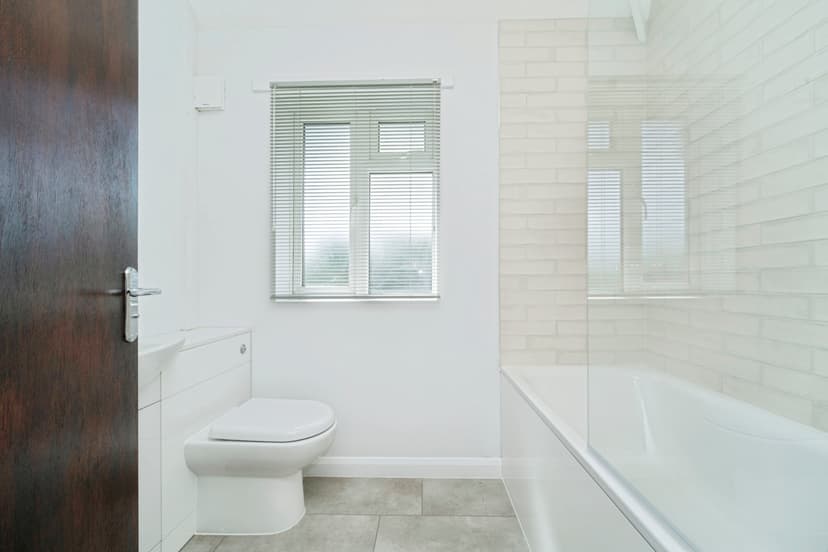 Image 3:5 bedroom Semi-detached house to rent