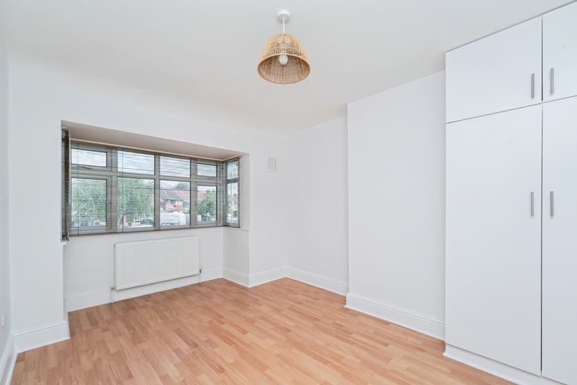 Image 1:5 bedroom Semi-detached house to rent