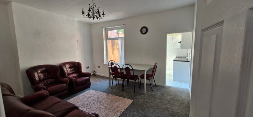 Image 1:2 bedroom Terraced house to rent