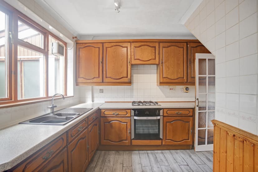 Image 3:3 bedroom Semi-detached house to rent