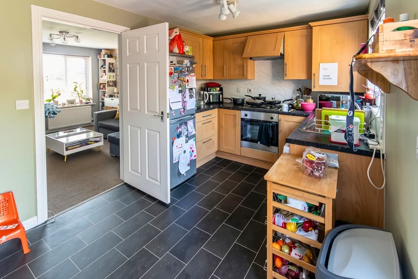 Image 2:3 bedroom Semi-detached house to rent