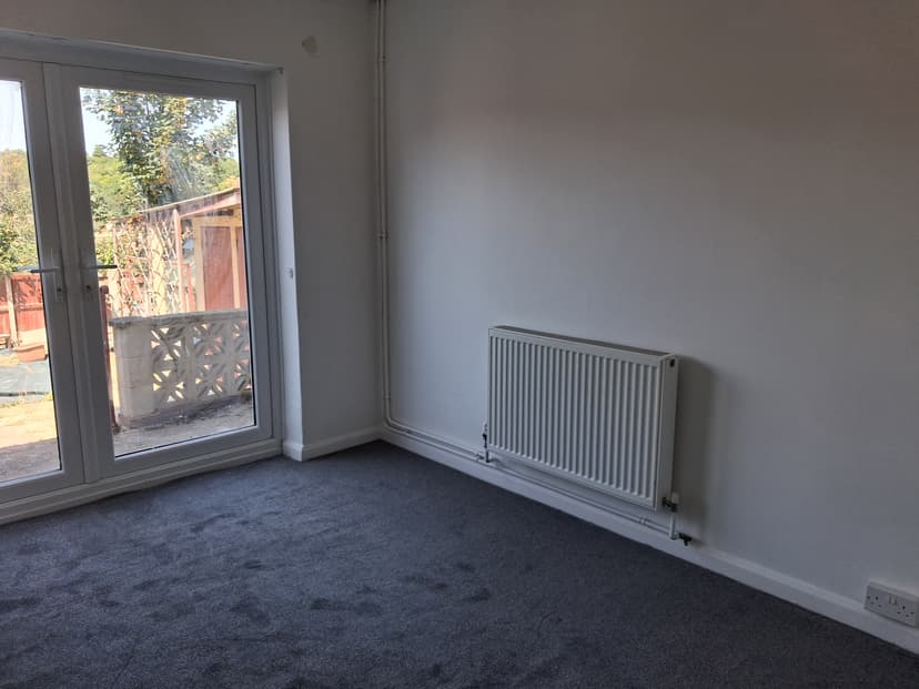 Image 3:4 bedroom Semi-detached house to rent