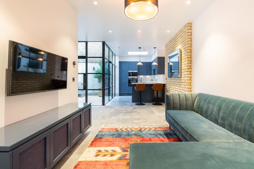 Image 1:1 bedroom Apartment or flat to rent