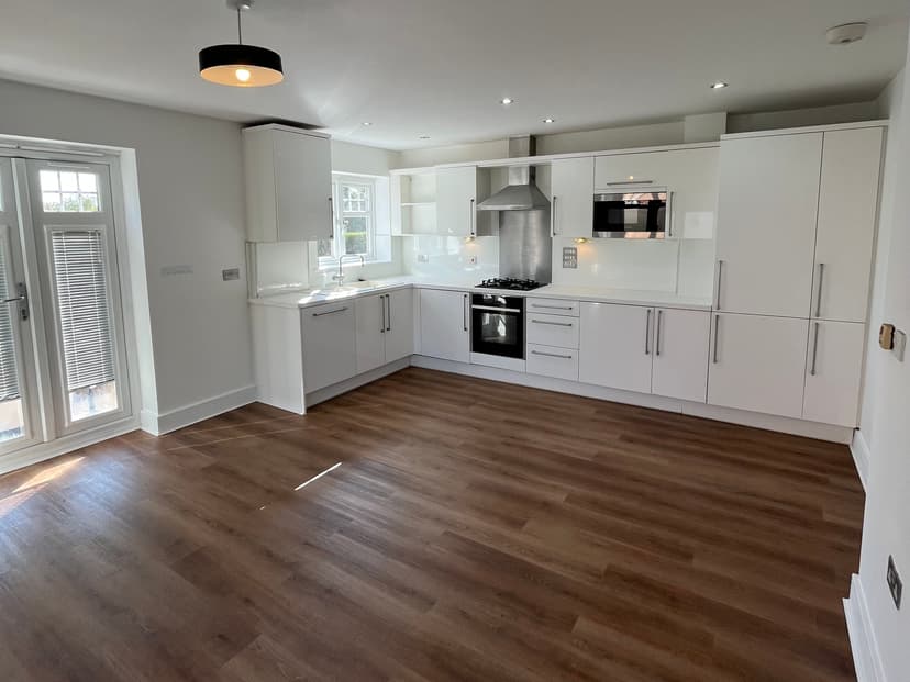 Image 3:2 bedroom Apartment or flat to rent