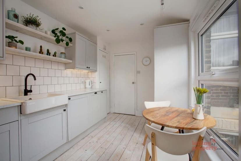 Image 3:2 bedroom Apartment or flat to rent