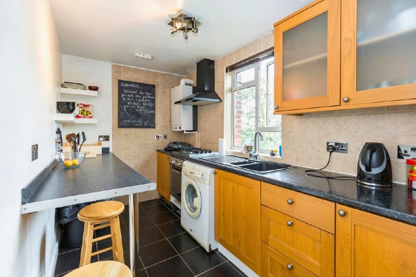 Image 2:1 bedroom Apartment or flat to rent