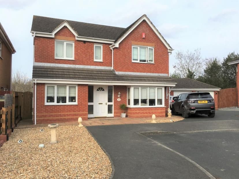 Image 1:4 bedroom Detached house to rent