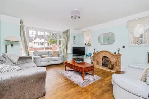 Image 2:3 bedroom Detached house to rent