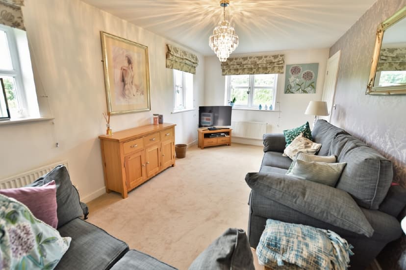 Image 3:3 bedroom Semi-detached house to rent