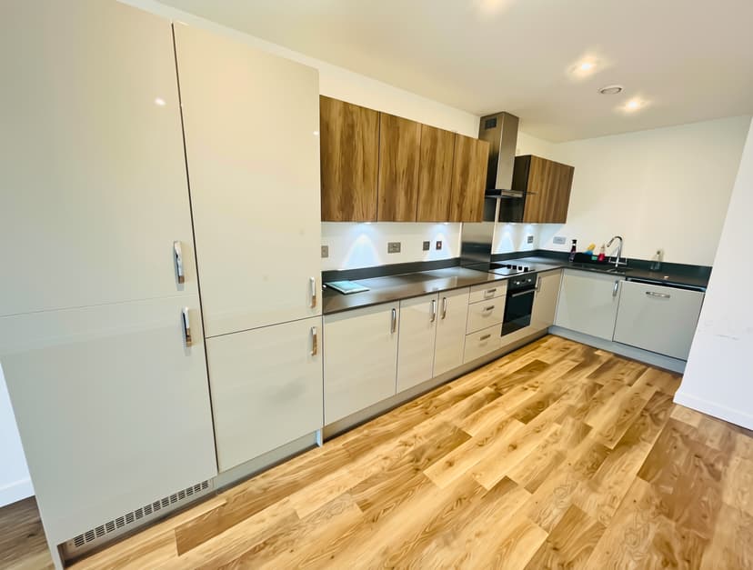 Image 3:2 bedroom Apartment or flat to rent
