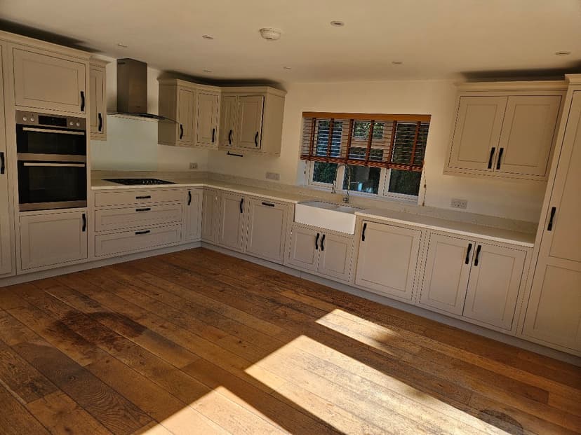 Image 2:4 bedroom Semi-detached house to rent