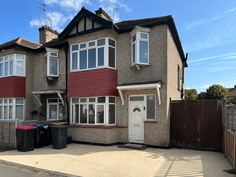 Image 1:3 bedroom End-of-terrace house to rent