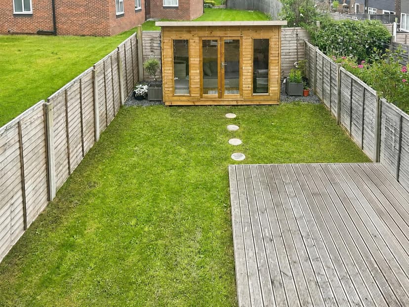 Image 2:3 bedroom Semi-detached house to rent