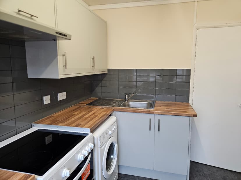 Image 1:2 bedroom Apartment or flat to rent