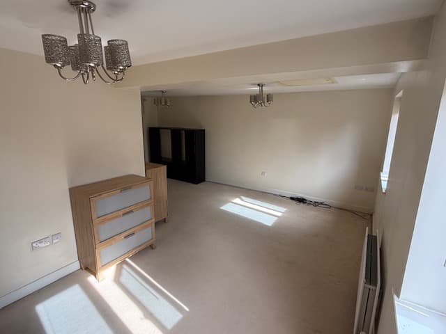 Image 2:4 bedroom Townhouse to rent