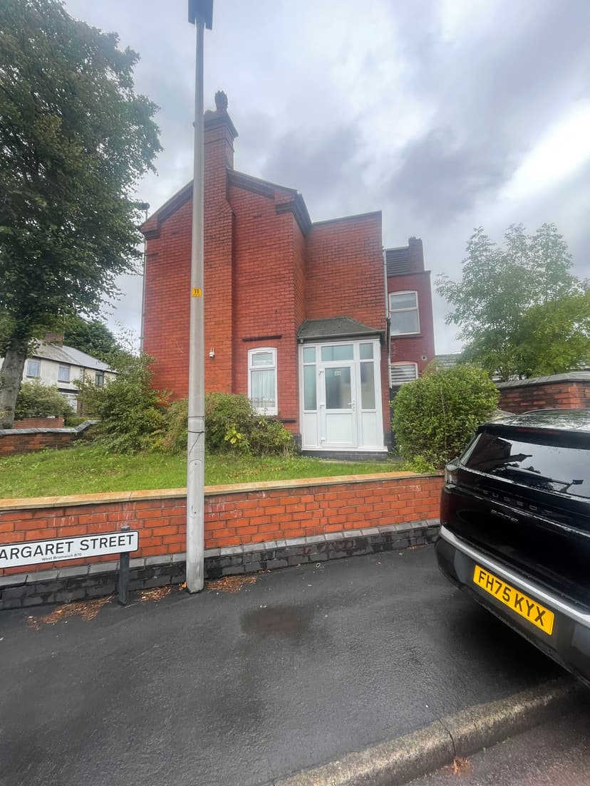 Image 2:3 bedroom End-of-terrace house to rent