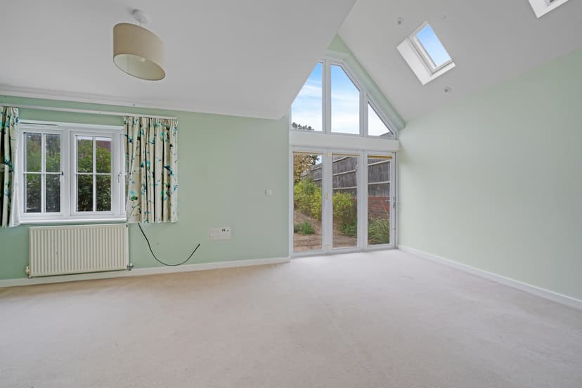 Image 1:3 bedroom Semi-detached house to rent