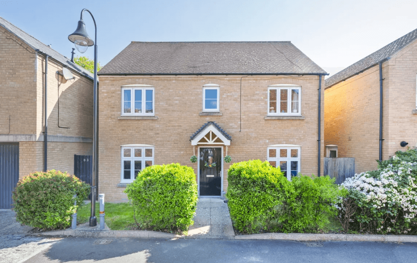 Image 1:4 bedroom Detached house to rent