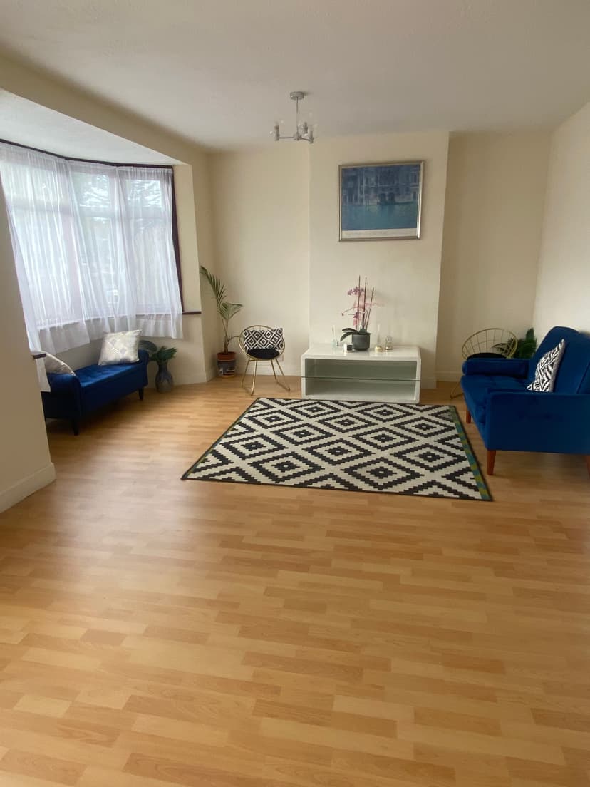 Image 1:3 bedroom Apartment or flat to rent