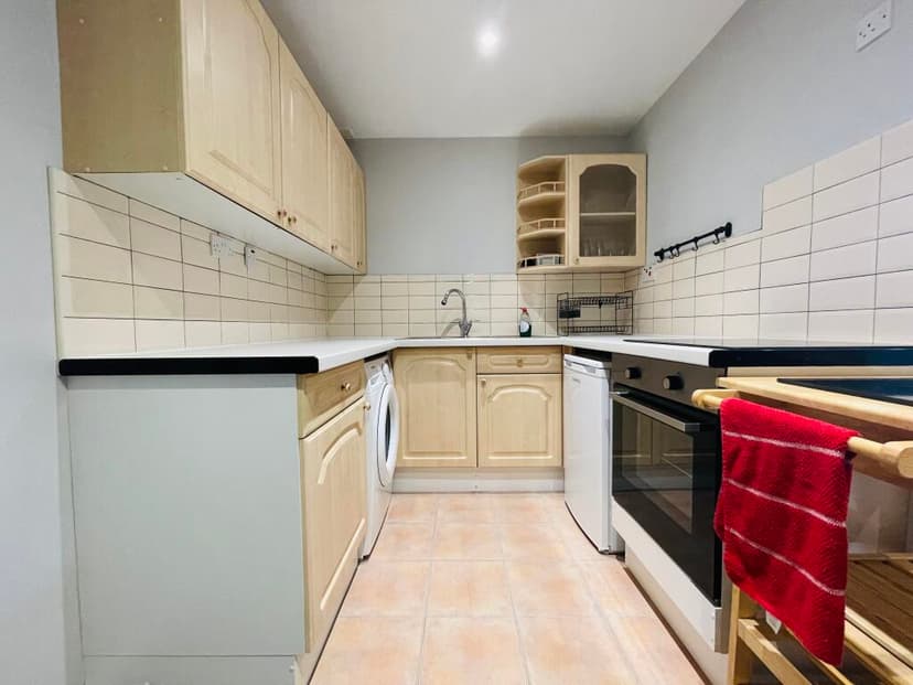 Image 1:1 bedroom Terraced house to rent