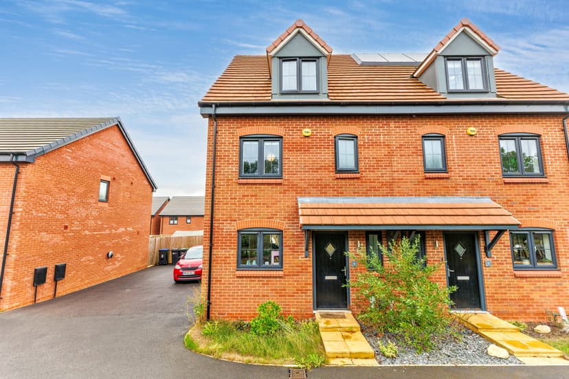 Image 1:3 bedroom Semi-detached house to rent