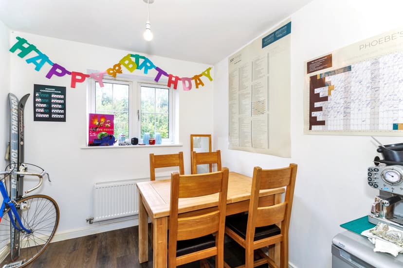 Image 2:3 bedroom Semi-detached house to rent
